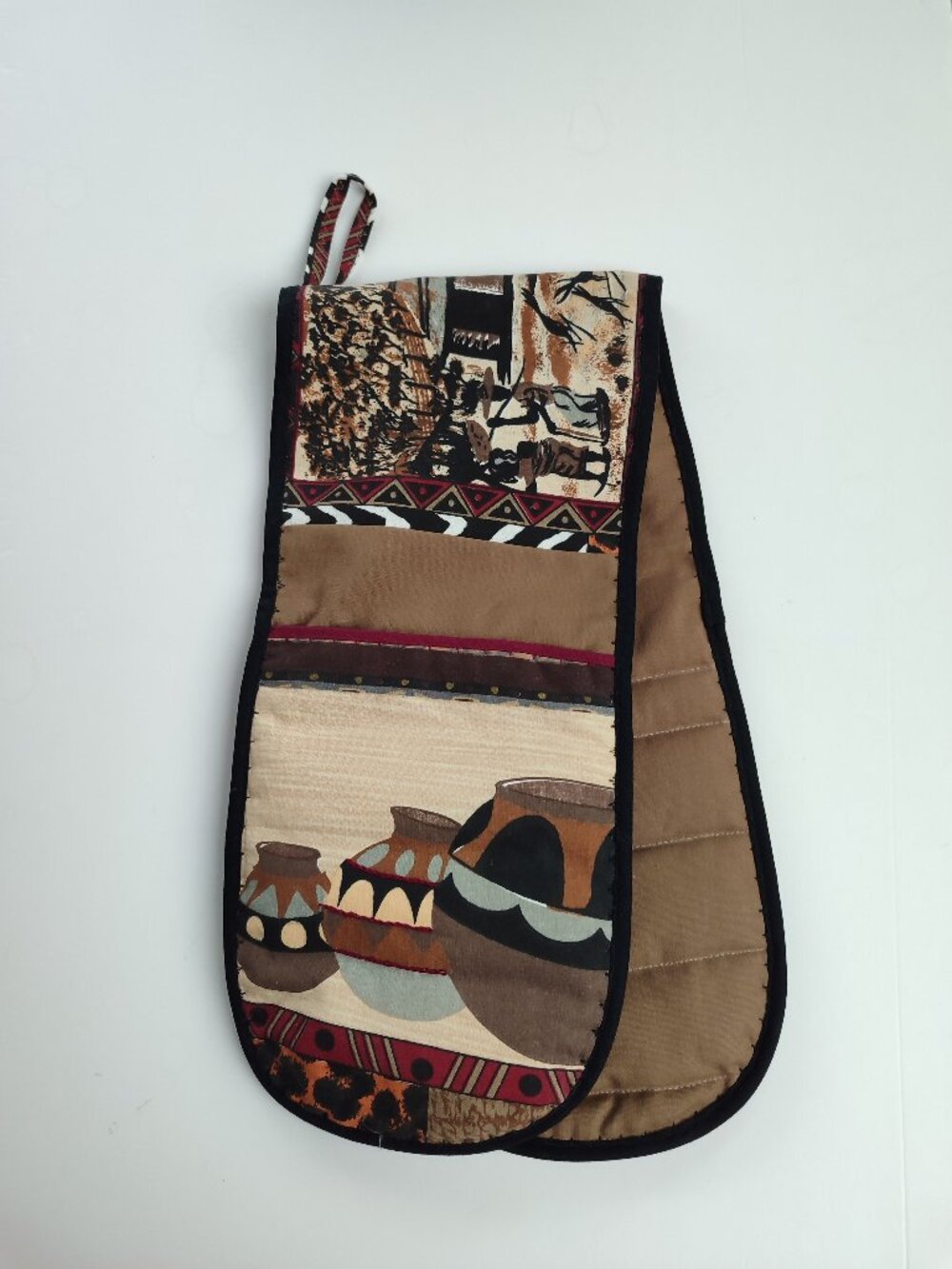 NWOT Mukiwa Art Handmade Double Oven Mitt Southwestern Pottery Print